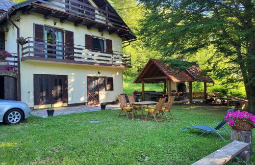 Holiday Home with Three Bedrooms and Garden - Photo 35