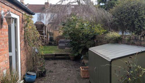 Charming 3-Bedroom House in Bristol with Garden - Perfect for Families - Foto 4, Garden, Garden view