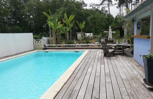 Maison familiale au calme avec piscine en bordure de forêt - Foto 1