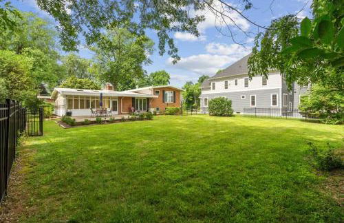 Modern DC City Home in McLean - Foto 13