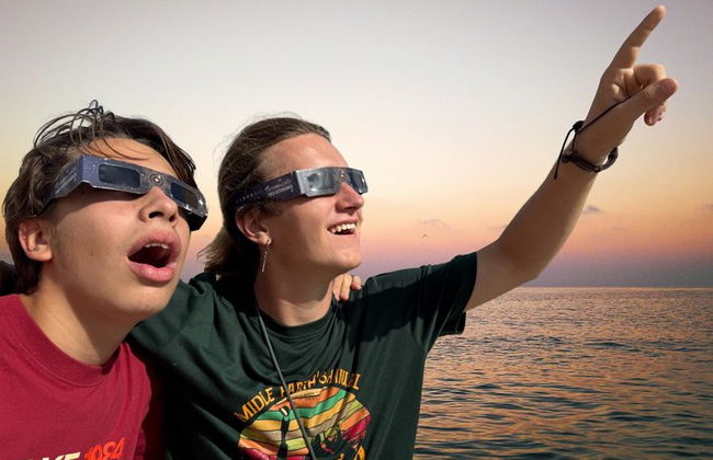 Crucero de 3 horas con eclipse solar en el mar en España 2026 Cartagena - Foto 2