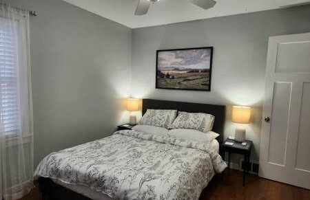 Large Cozy House Near NexusPark Air Hockey - Foto 21