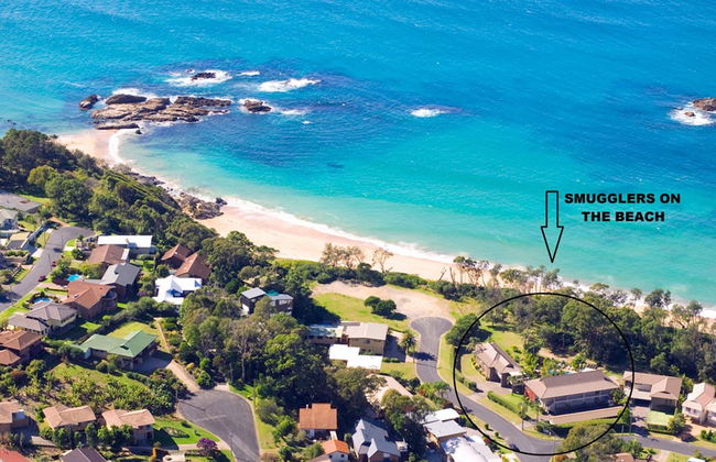 Smugglers on the Beach - Foto 73