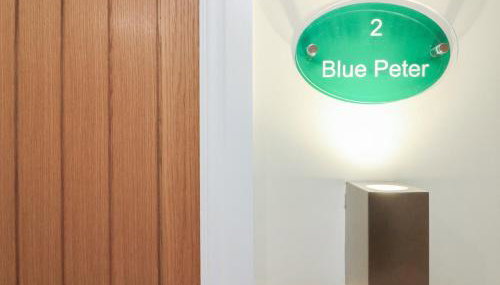 Blue Peter Engine Shed - Photo 3