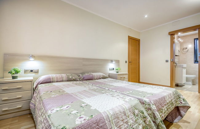 Apartment With View in Roses - Photo 12