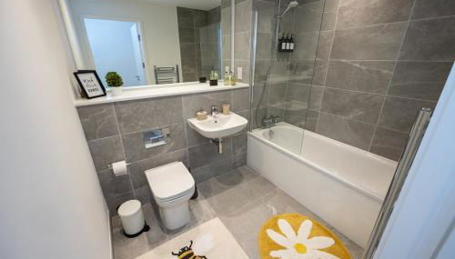 Villa Amalfi 2BR Urban Retreat - Foto 3