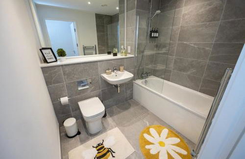 Villa Amalfi 2BR Urban Retreat - Foto 3