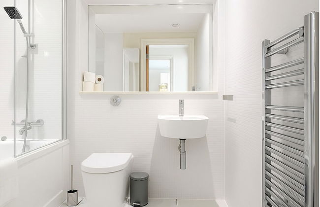 Still Life Canary Wharf Executive - Photo 25