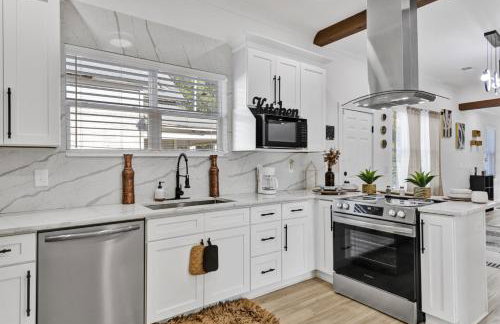 Avondale Home - Photo 3