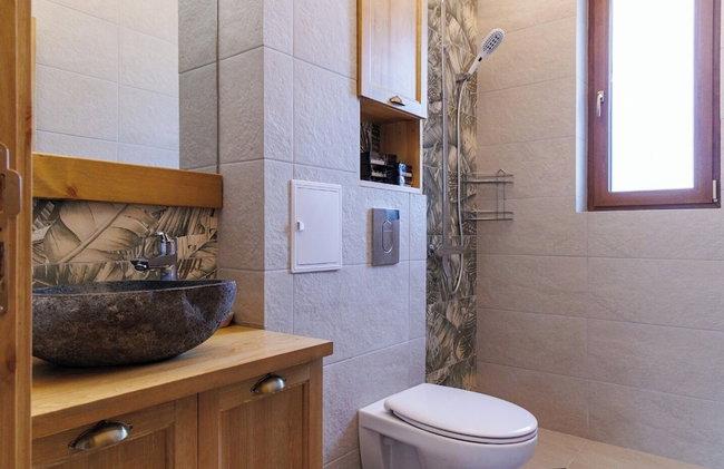 Villa Raphael near Pirin Golf Resort - Photo 32