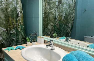 Azzurro vibe with ocean sight - Parque Albatros heated pool complex - Tropical Dream - Foto 9