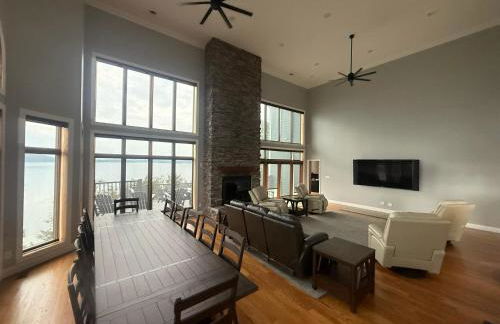 The Overlook on Douglas Lake -Waterfront Luxury - Photo 17