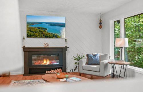 Private & Convenient-Hot tub-Fire Pit-Game room! - Photo 2