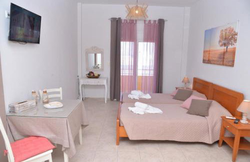 Sunny Rooms - Photo 7