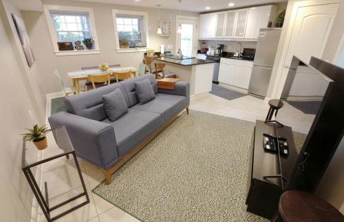 Explorers Paradise Walk to Capitol - Photo 1