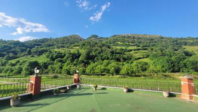 Casa Luisín,Casa rural completa con jacuzzi, Vistas a la montaña - Foto 3