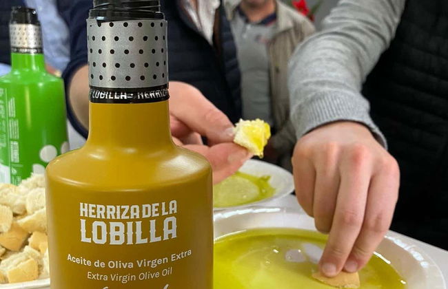 Herriza de La Lobilla Visit + Olive Oil Tasting - Foto 3