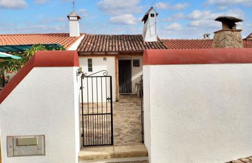 Charming House in Beirã with Garden - Foto 18