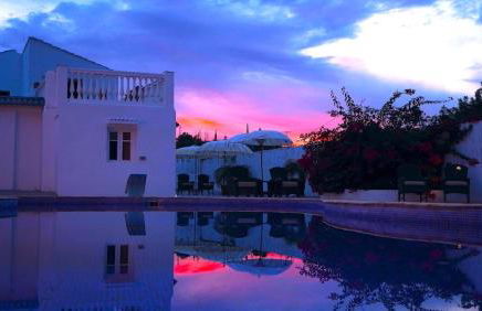 Andalusian Pool Parties Music & Magic - Photo 1