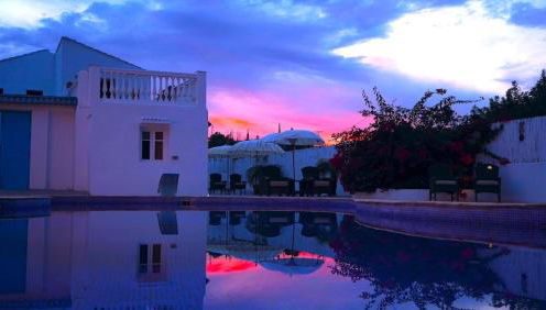 Andalusian Pool Parties Music & Magic - Photo 1