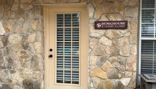 Hilltop Bunkhouse, Historic Silver Spur Dance Hall - Foto 4