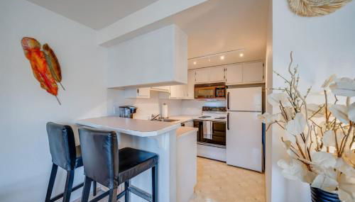 Free Parking - City Views - Near Attractions - Foto 3