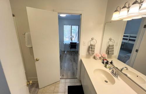 Quiet 2 bedroom house close to UNC Duke RTP - Foto 20