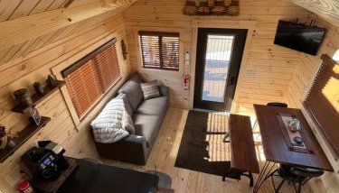 Private Cabin- Firepit, Hot Tub, Mountain Views, Farm Charm - Foto 5