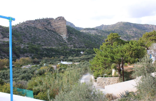 Aaron Studios Apartments - Photo 59