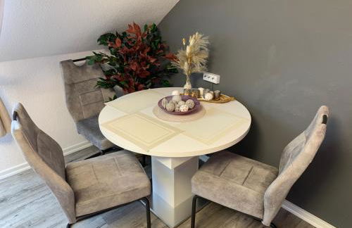 Best-Preis Ferienwohnung mit Netflix, Self-Check-In, eBike Ladestation im Fahrradraum, WLAN - direkt am Elberadweg im Herzen von Wittenberge - Foto 4