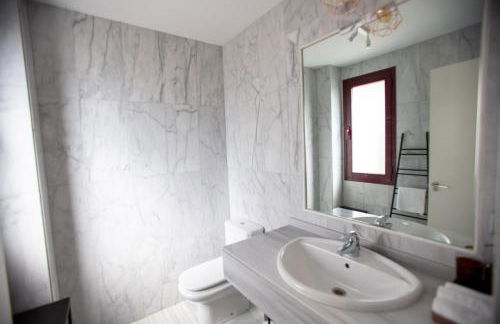 Private pool luxurious villa with mountain views - Foto 11