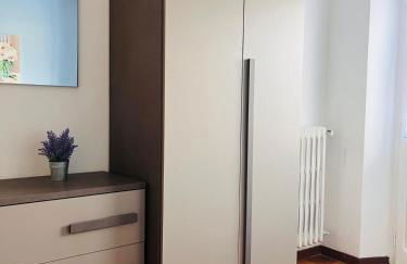 Spacious 4BR Suite & Prime Location and Comfort - Foto 52