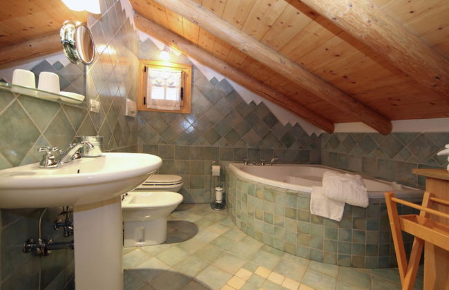 Typical Cottage in Bellamonte Italy with Hot Tub - Foto 13