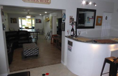 Perfecto Mundo 7, Orlando Area 6BR-2MB-3BR Indoor Pool, Ping Pong, Jacuzzi, Disney - Foto 18
