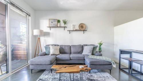 Seattle Lux 1 bd Apartment- Rooftop, WiFi, Pet Friendly - Foto 2