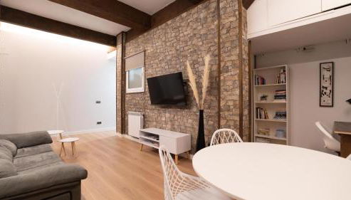 Céntrico, junto a estación de bus/tren, y playas - Foto 4