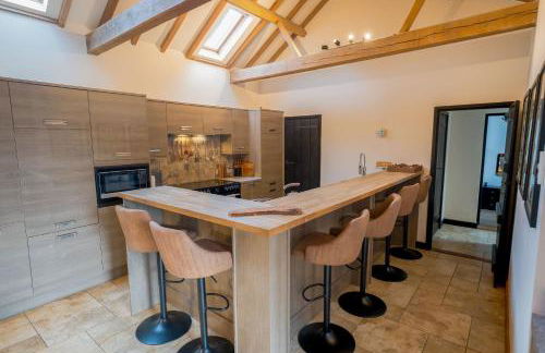 An elegant countryside hideaway with four indulgent ensuite bedrooms - Foto 13