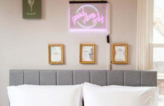 Lakeview on Main Pool Fire Pit and Walkable - Foto 18