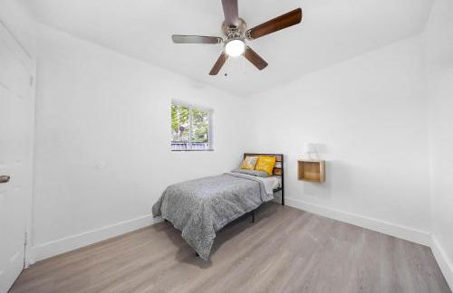 Casa Neisy Florida 10 minutes from Hollywood Beach and Hard Rock Hotel & Casino Hollywood - Foto 19