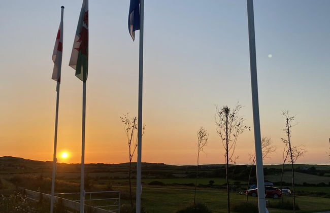 Inviting 2 bed Camper in Holyhead - Photo 22