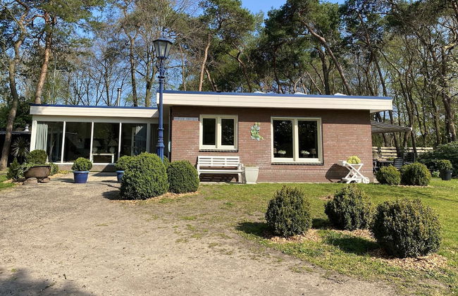 Alluring Holiday Home in Reutum-Weerselo with Hot Tub - Foto 34