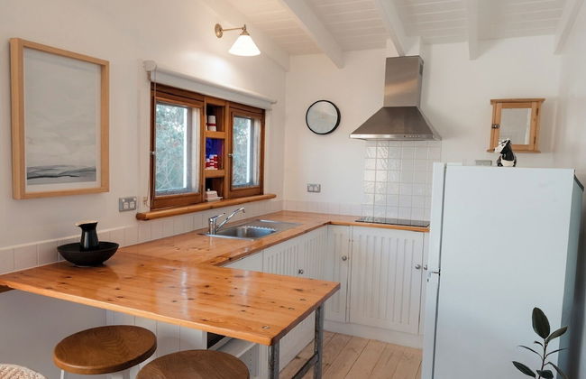 Beach Huts Middleton - Photo 37