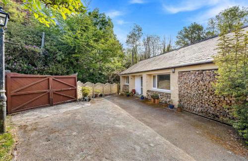 Beautiful renovated former coach house - Photo 4