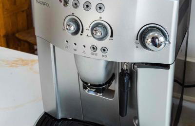 Beachside period family home. 5 BR spacious, comfortable. - Photo 13