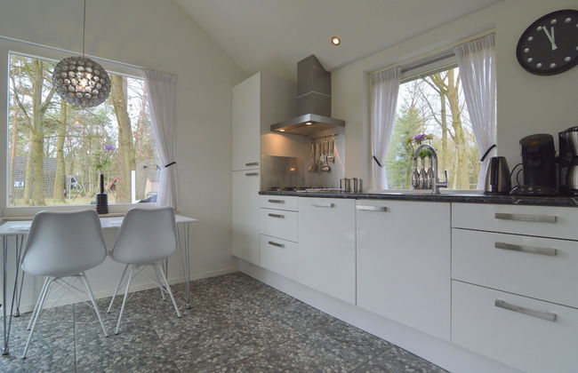 Holiday Home in Stramproy Near Nature Reserves - Photo 8