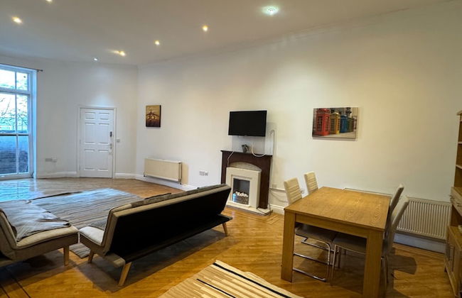 Westgate Haven - Spacious 4 Bedroom Apartment - Photo 11