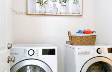 Elegant Retreat- Sleep 10-Boho Dome Lounge-Hot Tub-Games-Golf-Serene Getaway - Foto 74