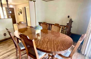 Roomy Midtown Home-Large and Central to Everything - Foto 21