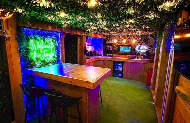 Woodland Escapes Glamping - Utopia - Foto 9