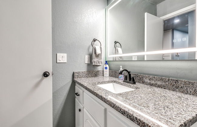 Veteran-Owned Home in Quiet OKC - Foto 30